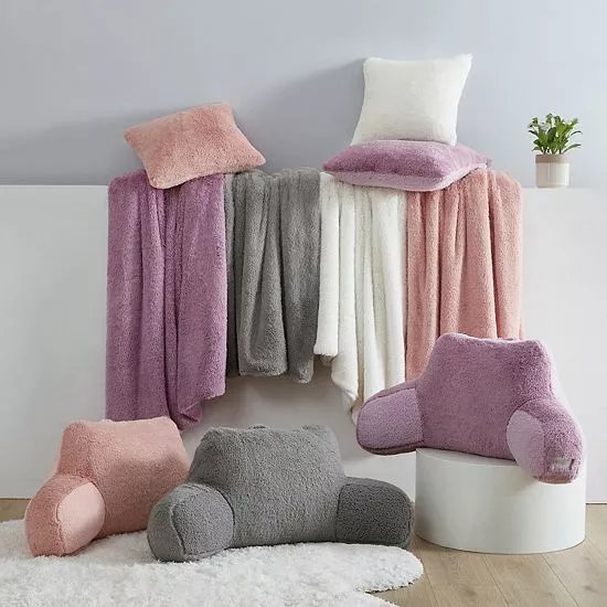 Koolaburra By UGG Shae Kids Faux Fur Backrest Winsome Orchid 4 Koolaburra By UGG Shae Kids Faux Fur Backrest Winsome Orchid - Image 4