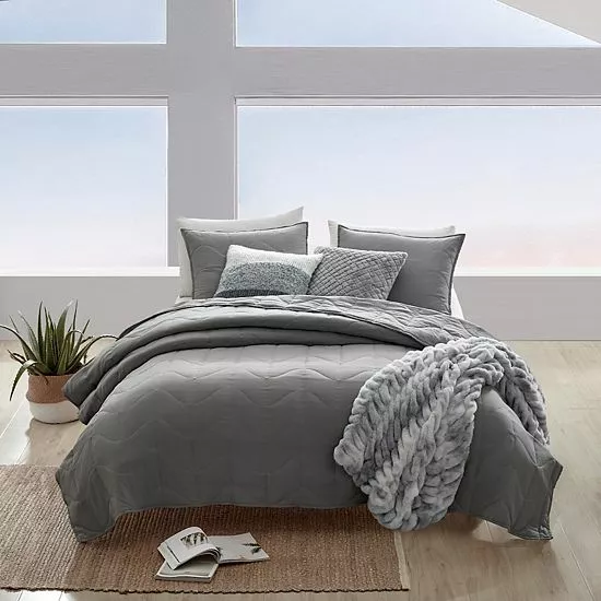 Koolaburra By UGG Koolawash Waves Quilt Set With Shams Mauve 6 Koolaburra By UGG Koolawash Waves Quilt Set With Shams Mauve - Image 6