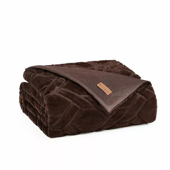 Koolaburra By UGG Candice Faux Fur Throw Chocolate 9 Koolaburra By UGG Candice Faux Fur Throw Chocolate - Image 9