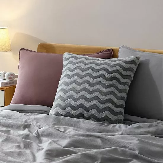 Koolaburra By UGG Mercer Faux Fur Throw Pillow Wild Dove 2 Koolaburra By UGG Mercer Faux Fur Throw Pillow Wild Dove - Image 2