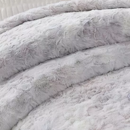 Koolaburra By UGG Bella Faux Fur Comforter Set With Shams Frost Gray 2 Koolaburra By UGG Bella Faux Fur Comforter Set With Shams Frost Gray - Image 2
