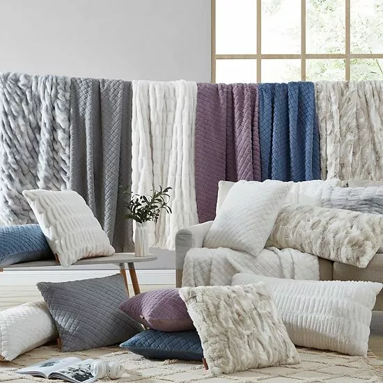 Koolaburra By UGG Octavia Faux Fur Throw Citadel 5 Koolaburra By UGG Octavia Faux Fur Throw Citadel - Image 5