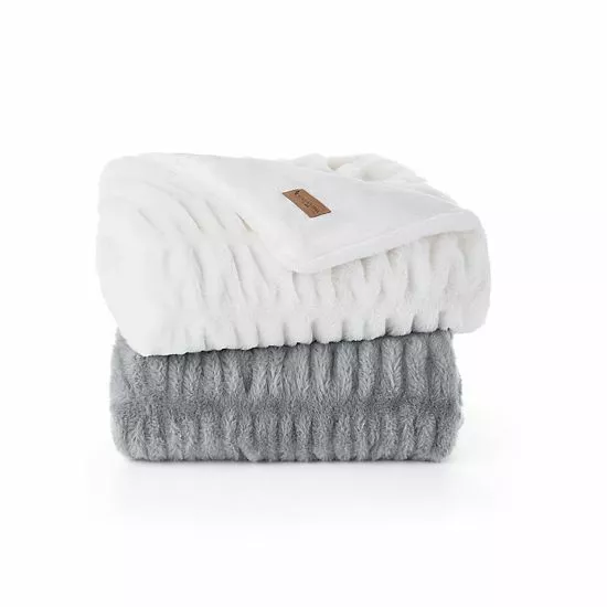 Koolaburra By UGG Batya Faux Fur Throw Kb White 3 Koolaburra By UGG Batya Faux Fur Throw Kb White - Image 3