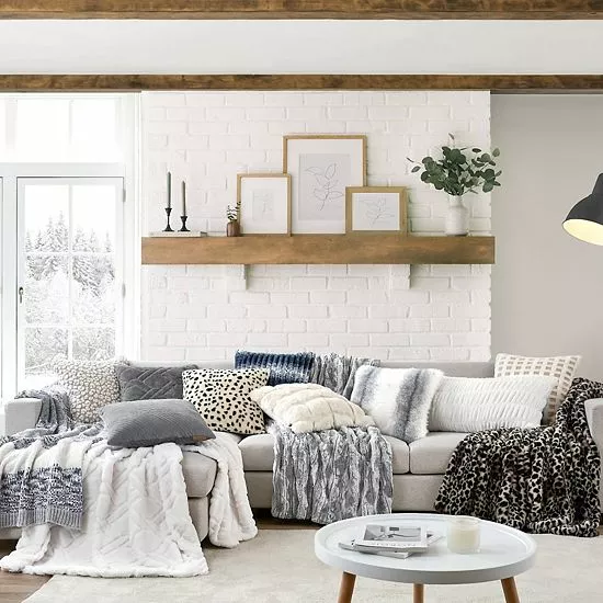 Koolaburra By UGG Candice Faux Fur Throw Pillow Navy 7 Koolaburra By UGG Candice Faux Fur Throw Pillow Navy - Image 7