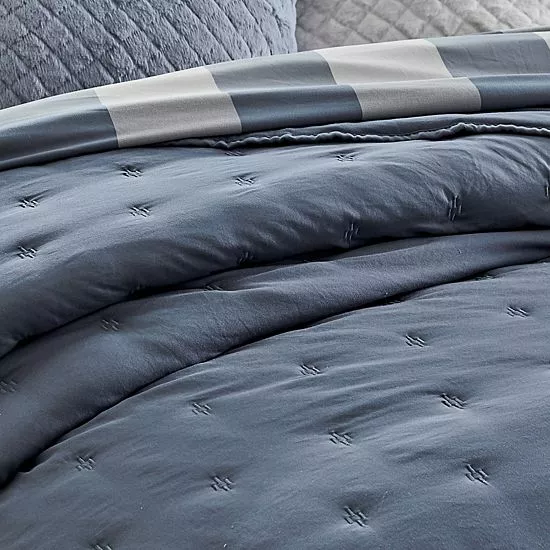 Koolaburra By UGG Koolawash Diamond Quilt Set With Shams Kb White 3 Koolaburra By UGG Koolawash Diamond Quilt Set With Shams Kb White - Image 3